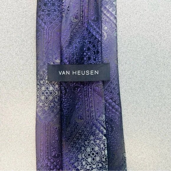 Van Heusen Ombre Black Blue Purple Men's Necktie Silk and Polyester - Picture 4 of 5